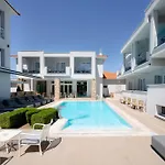 Metsikas Hotel